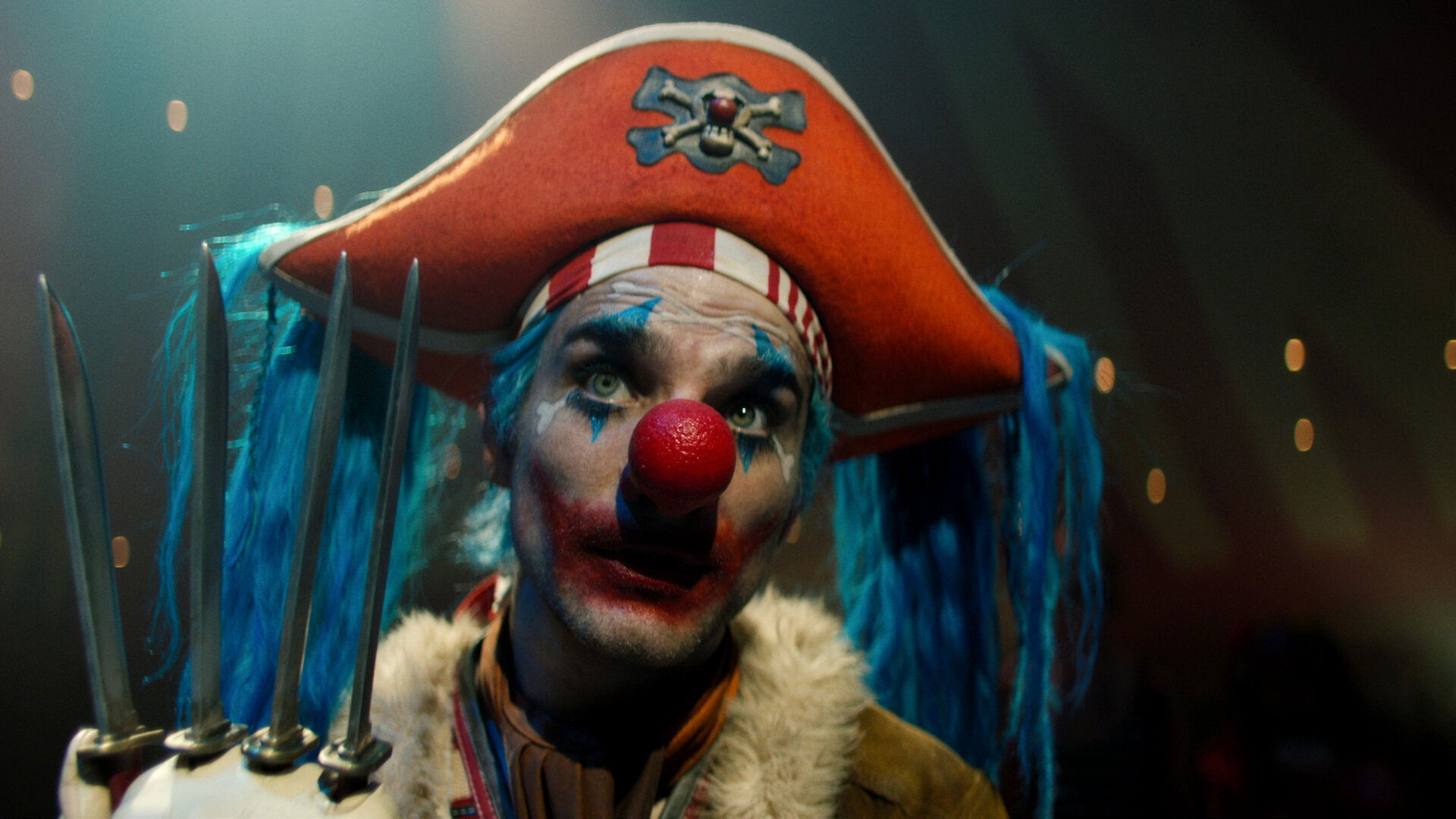 الرجل ذو القبعة القشية