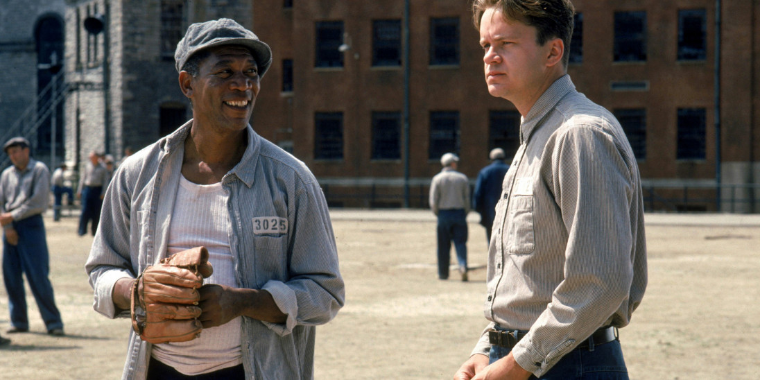 فيلم The Shawshank Redemption: تحفة سينمائية خالدة عن الأمل والحرية